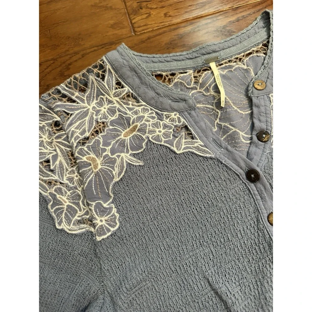Free People Womens M Lacy Cable Thermal Henley Top Blue Floral Lace Crochet